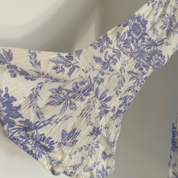 Lovely cottage core style blouse. Bohemian look, fabulous feel. - Picture 2 of 4